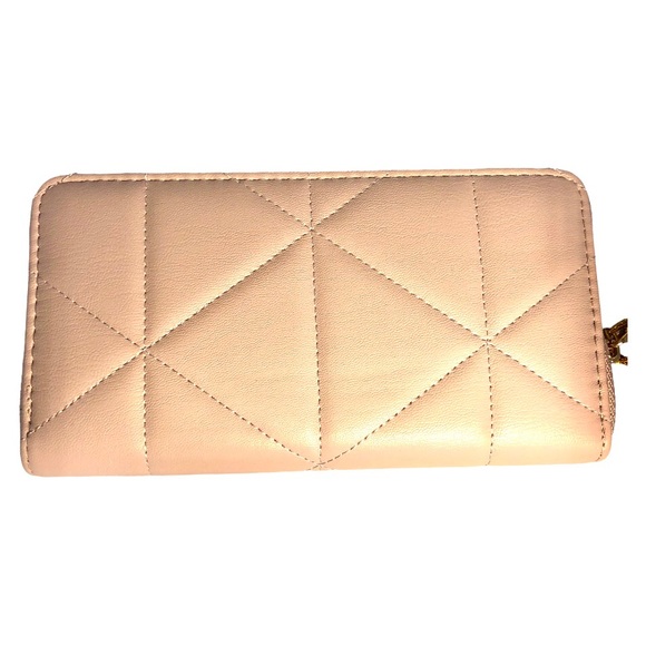 🚫SOLD‼️Bebe Zaza Pink Mauve Quilted Wristlet Clutch Wallet Zip Around NEW!!! - Picture 2 of 3